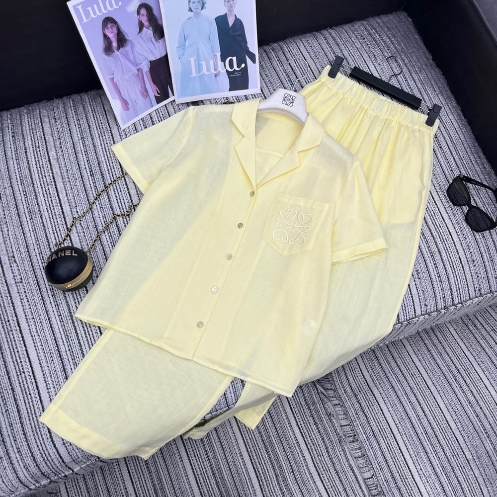 Loewe short-sleeved shirt plus elastic-waist wide-leg pants set